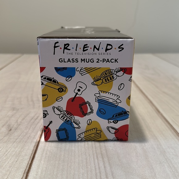 Friends Glass Mug 2 Pack - Picture 2 of 6